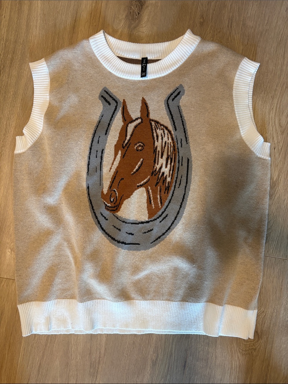 2fly Knit Horse & Horseshoe Sleeveless Sweater Vest - Beige & White
